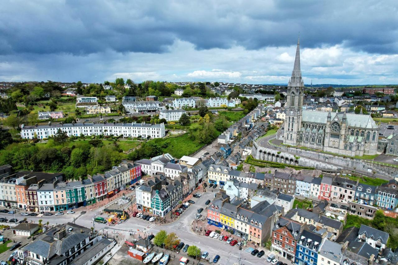 Modern Penthouse Apartment In Cobh Town Exterior photo
